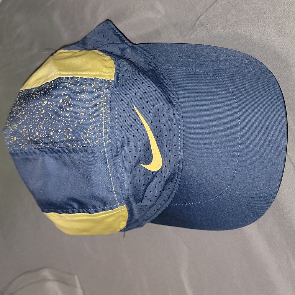 Used Women's Nike Dri-Fit Adjustable Aerobill TailWind Running Hat CU7268-491